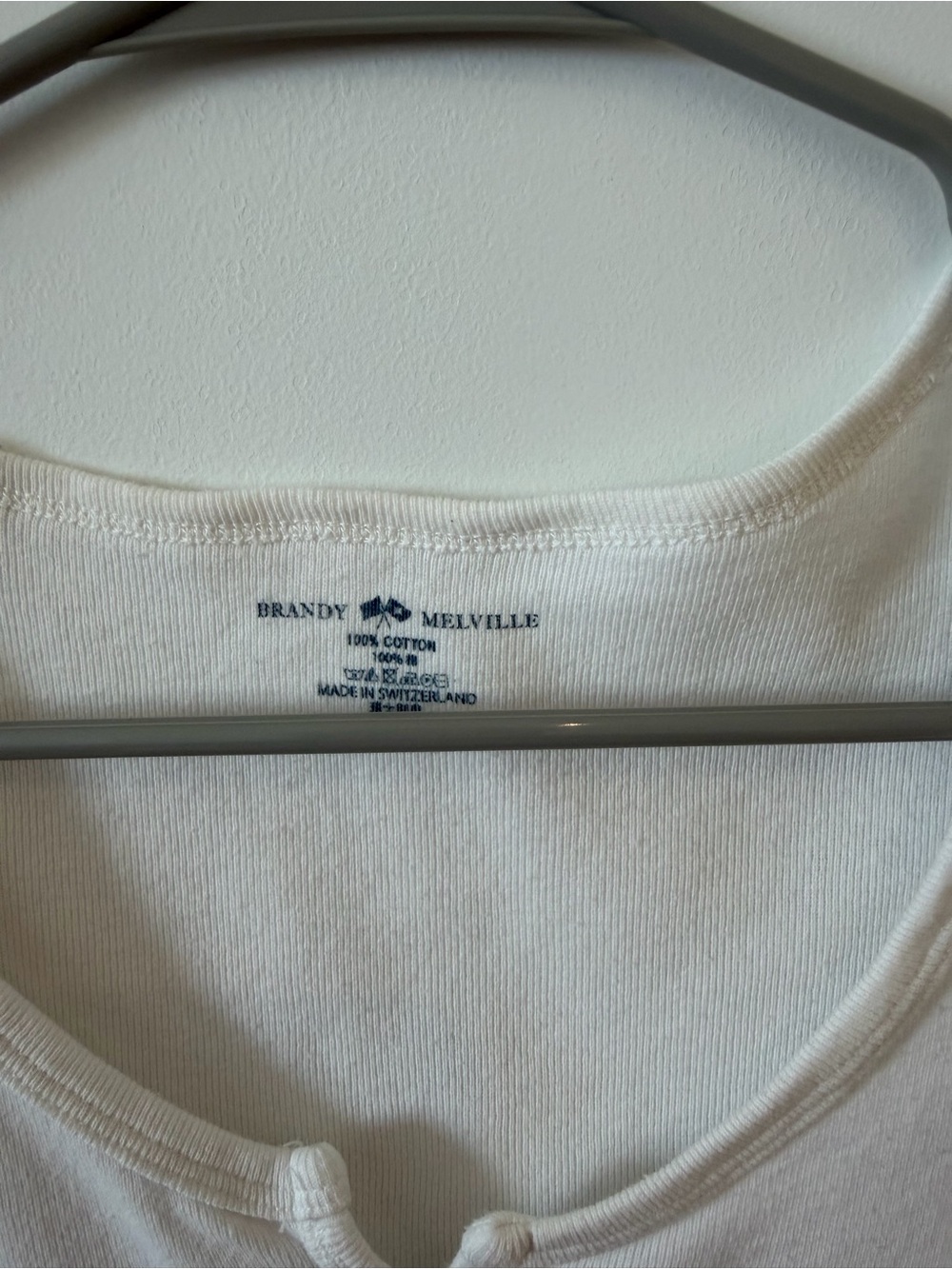 Brandy Melville Ribbed Top - Picture 3 of 6